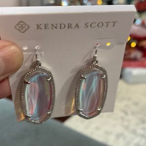 Kendra Scott Elle earrings